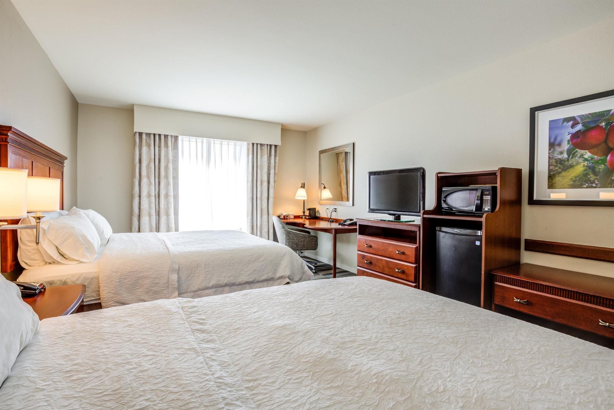 Hampton Inn & Suites Westford-Chelmsford Экстерьер фото