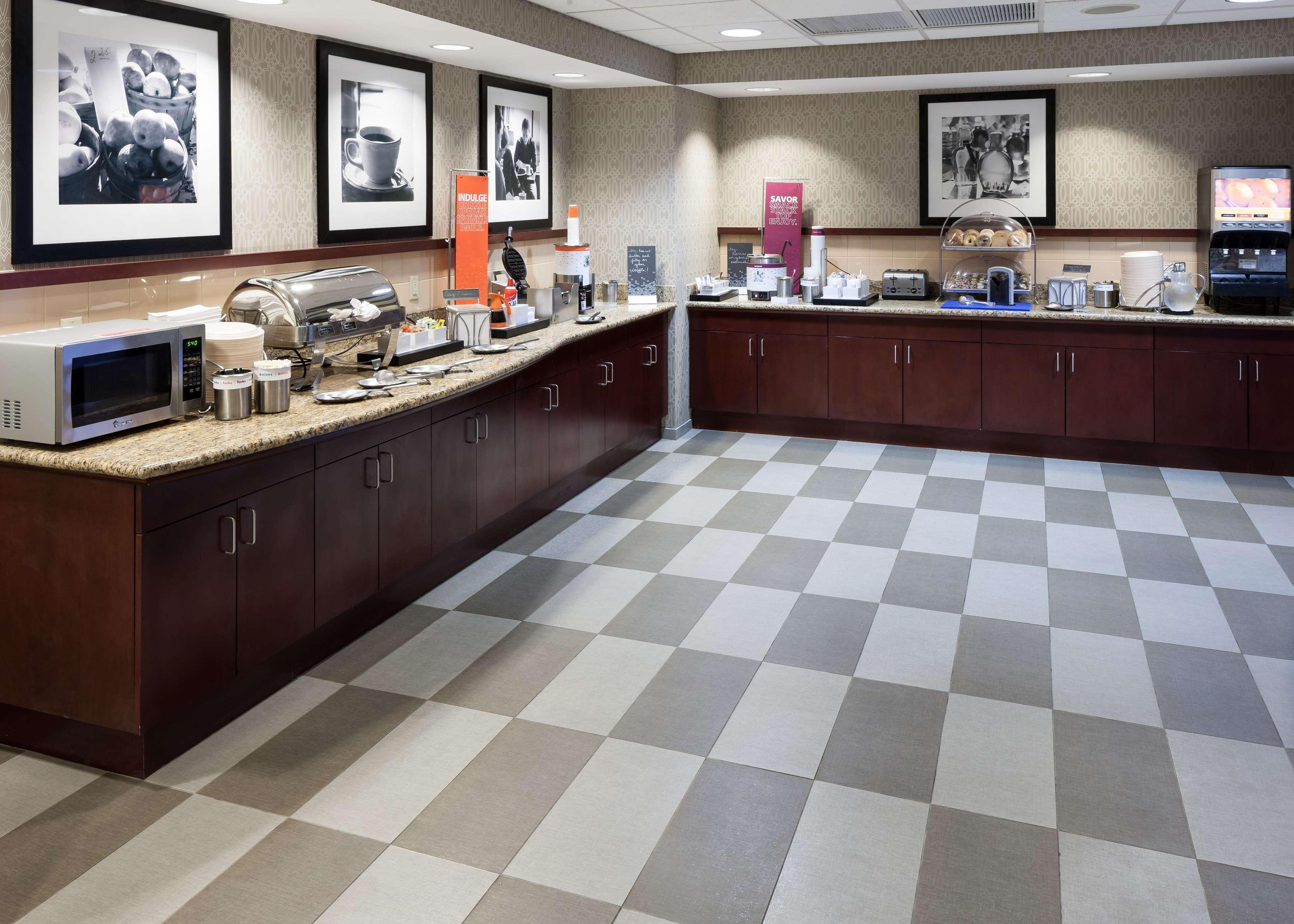 Hampton Inn & Suites Westford-Chelmsford Экстерьер фото