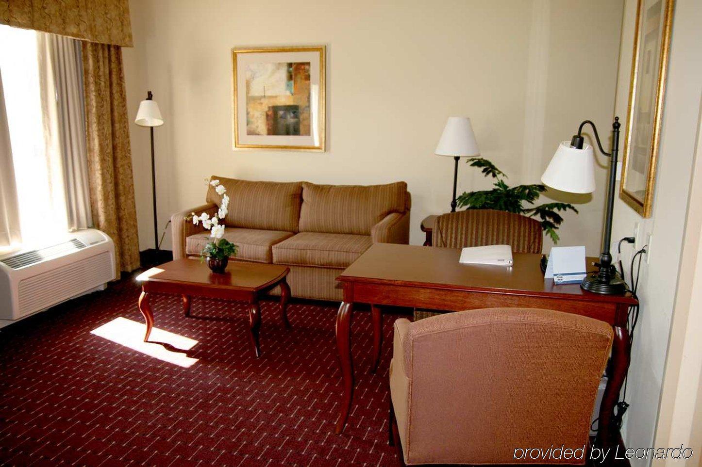 Hampton Inn & Suites Westford-Chelmsford Номер фото