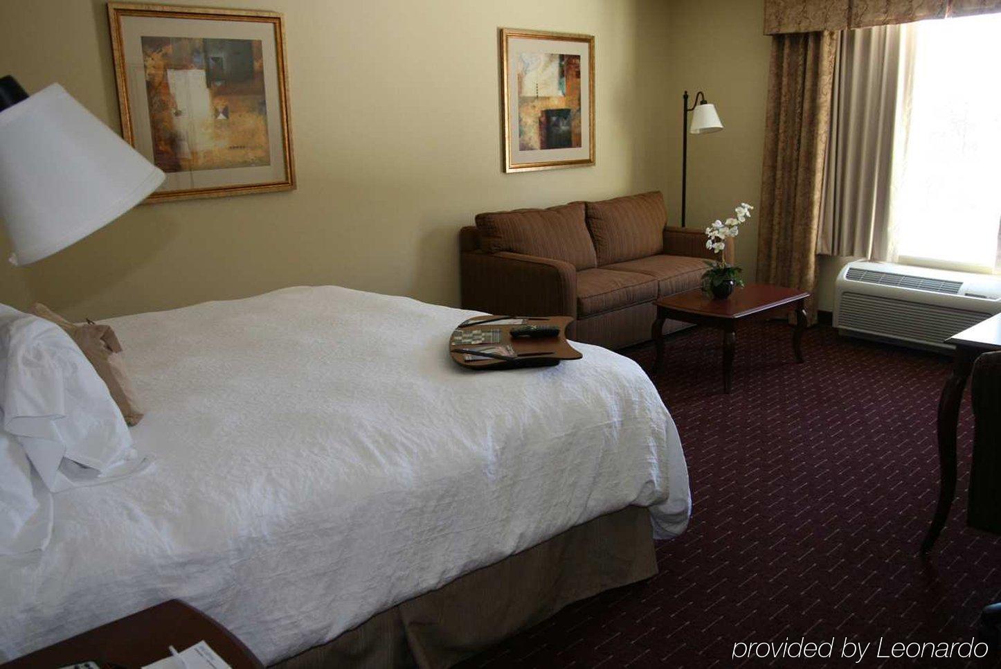 Hampton Inn & Suites Westford-Chelmsford Номер фото