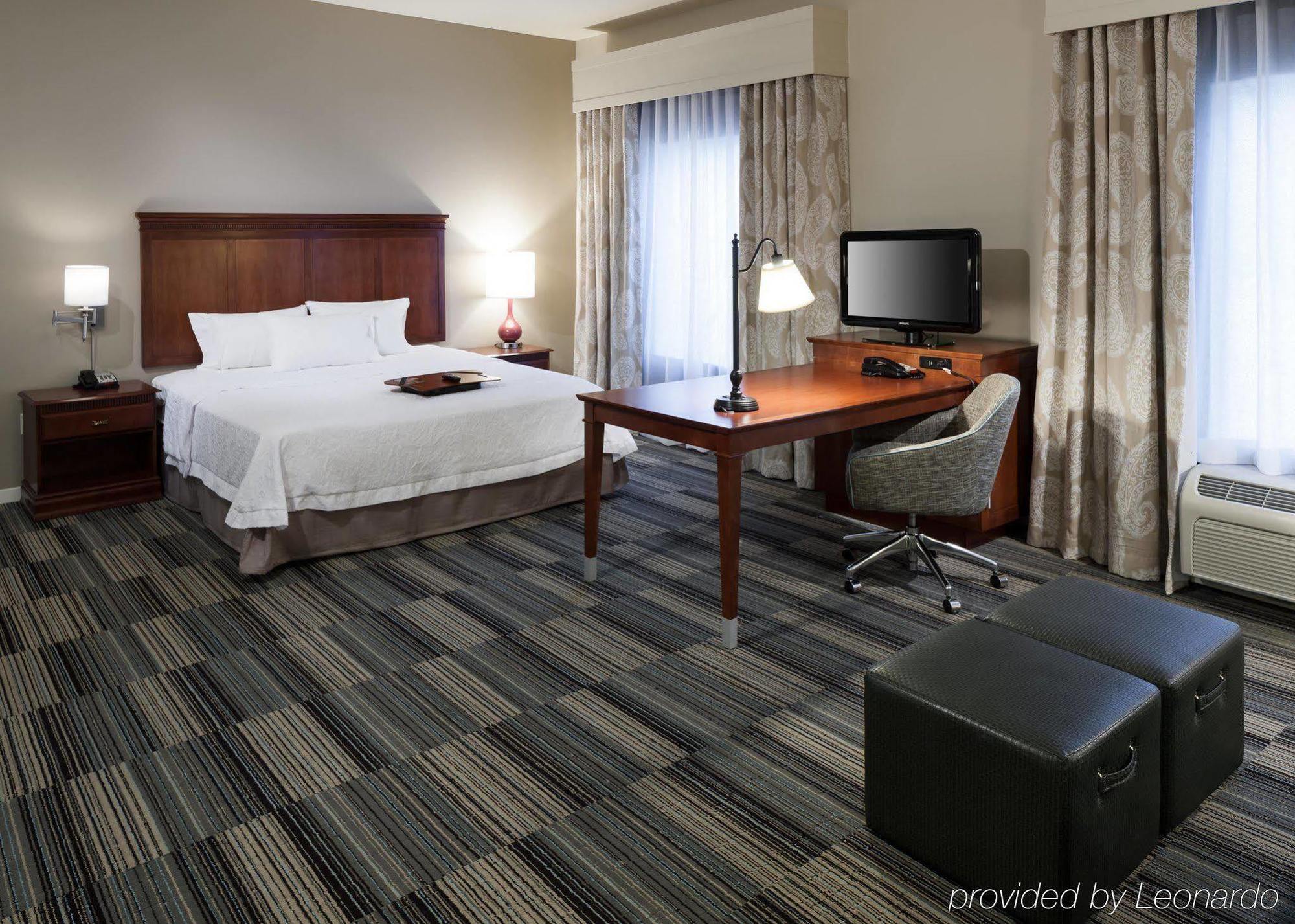 Hampton Inn & Suites Westford-Chelmsford Экстерьер фото
