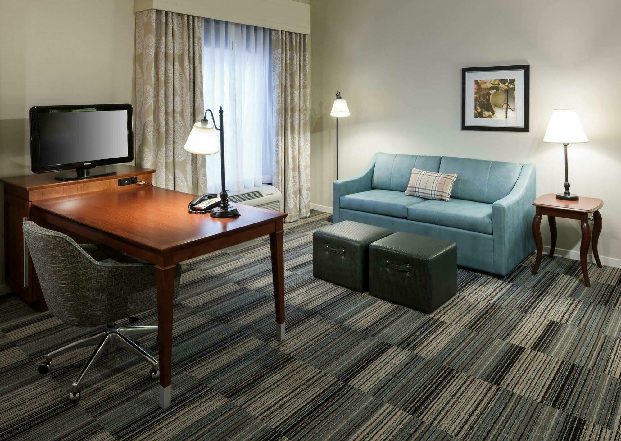 Hampton Inn & Suites Westford-Chelmsford Экстерьер фото
